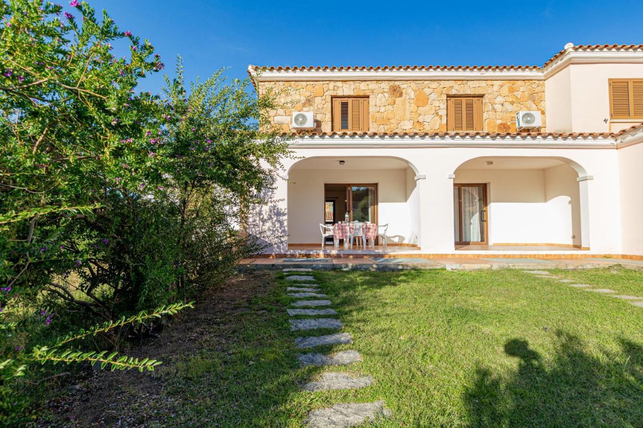 Appartamento Trilocale Vicino Al Centro Di San Teodoro San Teodoro  Bagian luar foto