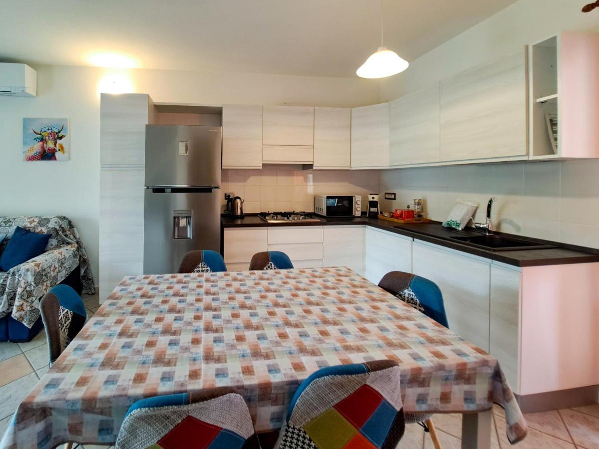 Appartamento Trilocale Vicino Al Centro Di San Teodoro San Teodoro  Bagian luar foto
