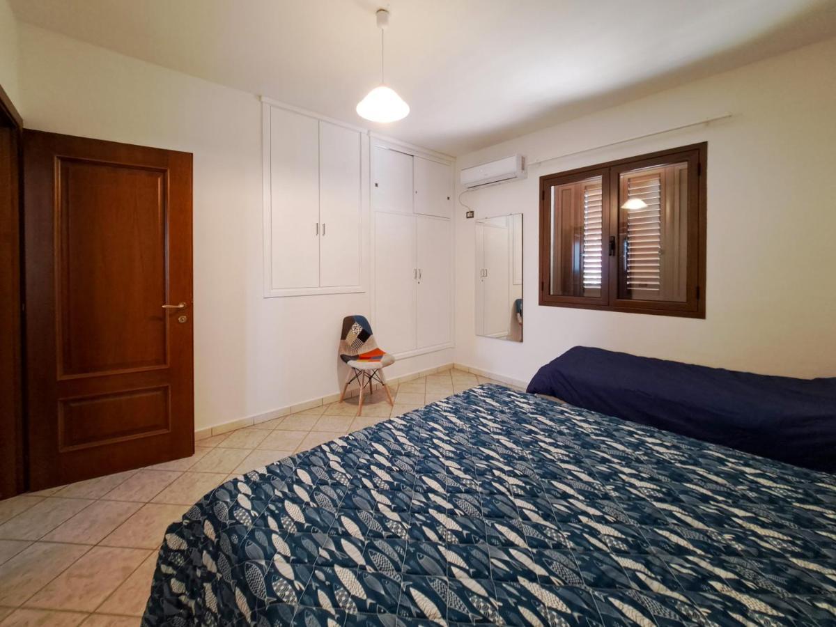 Appartamento Trilocale Vicino Al Centro Di San Teodoro San Teodoro  Bagian luar foto